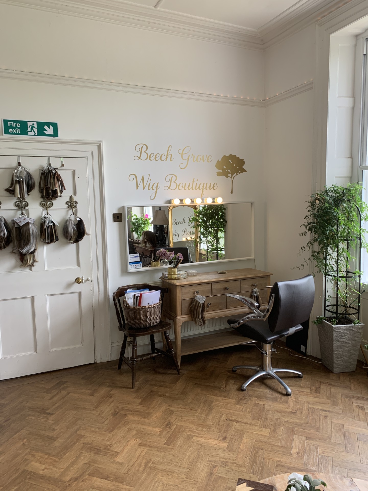 Human hair wigs and toppers consultation space